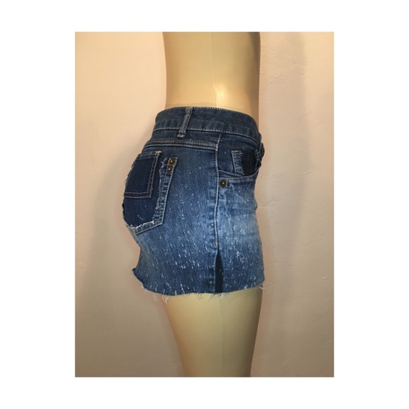 Denim - Picture 4 of 5